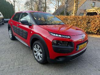 Damaged car Citroën C4 cactus 1.2 AIRCO NAVI CRUISE NAP 2016/9