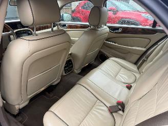 Jaguar XJ 2.7D V6 AUT LEER NL picture 14