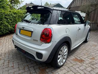 Coche accidentado Mini Cooper 1.5 JWC PAKKET NL NAVI AIRCO LUXE UITVOERING 2016/6