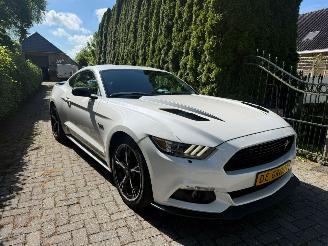 Schadeauto Ford USA Mustang CALIFORNIA GT 5.0 25000KM!! GEEN SCHADE 2016/6