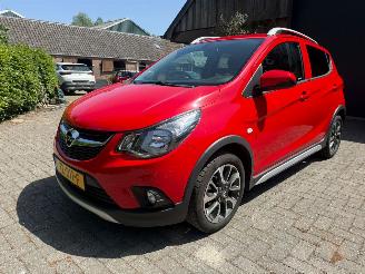 Damaged car Opel Karl ROCKS NL AUTO MOOIE UITVOERING AIRCO SCHERMPJE 2018/11