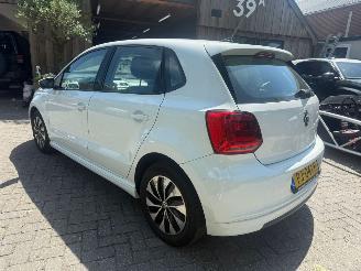 Volkswagen Polo 1.0 5DRS AIRCO NAVI CRUISE picture 4