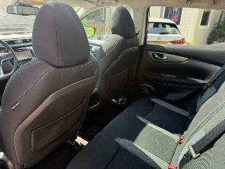 Nissan Qashqai 1.2 N-CONNECTA PANO NAVI CAMERA STOELVERWARMING picture 17