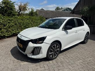 Peugeot 208 1.2 HYBRID 110 E STYLE picture 14
