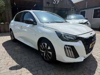Peugeot 208 1.2 HYBRID 110 E STYLE picture 4