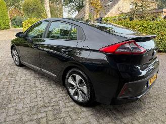 Voiture accidenté Hyundai Ioniq EV SOH 100% NAVI CAMERA 2018/1