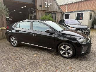 Hyundai Ioniq EV SOH 100% NAVI CAMERA picture 10