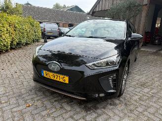 Hyundai Ioniq EV SOH 100% NAVI CAMERA picture 7
