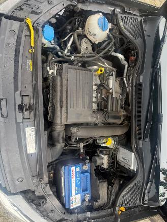 Volkswagen Polo 1.2 TSI 5DRS AIRCO CRUISE picture 25