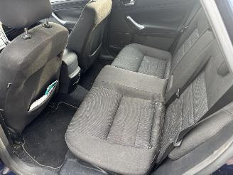 Ford Mondeo 2.0-16V TITANIUM picture 10