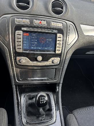 Ford Mondeo 2.0-16V TITANIUM picture 16