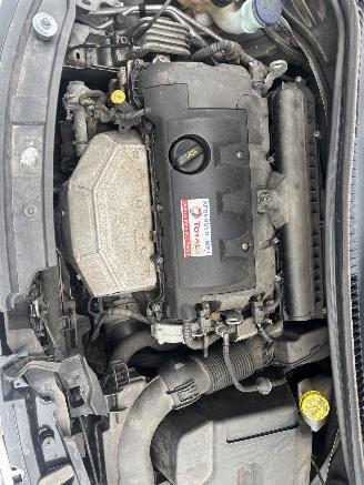 Peugeot 207 1.6 VTI XS picture 14