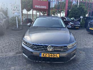 Unfallwagen Volkswagen Passat 1.4 GTE HYBR 2016/12