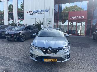 Voiture accidenté Renault Mégane Estate 1.3 TCe Intens 2021/1