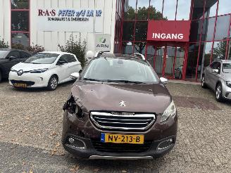 Coche accidentado Peugeot 2008 1.2 VTI ALLURE PACK AUTOMAAT 2014/5
