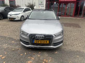 Vaurioauto  passenger cars Audi A3 SPORTBACK E-TRON SCHADE VRIJ 2015/9