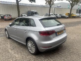 Audi A3 SPORTBACK E-TRON SCHADE VRIJ picture 4