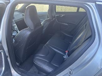 Volvo V-60 PLUG IN HYBRID 2.4 D6 AWD R-DESIGN picture 10