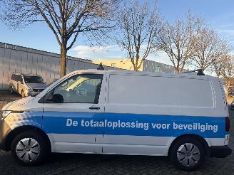 Volkswagen Transporter 2.0 TDI L1H1 26 Comfortline picture 3