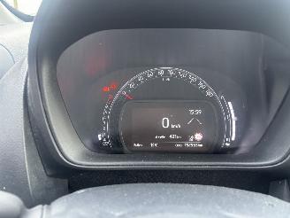 Toyota Aygo 1.0 VVT-I MT play Aygo X picture 12