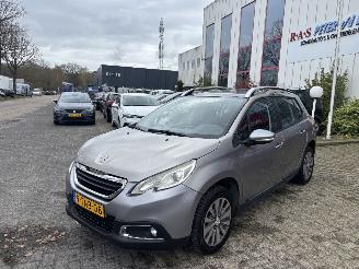 Peugeot 2008 1.2 VTI ACTIVE PACK AUTOMAAT RIJDBARE SCHADE picture 2