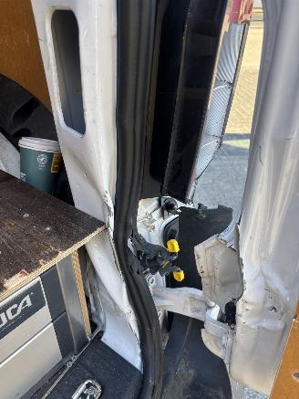 Volkswagen Caddy MODIFIED PARTITION WALL picture 18