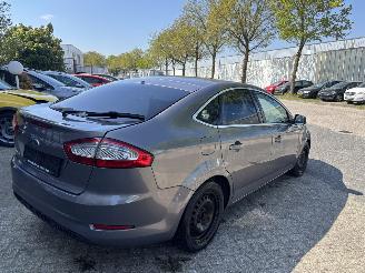 Ford Mondeo 2.0 16V LIMITED picture 7