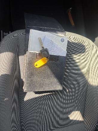 Volkswagen Up! 1.0 move up! BlueMotion MET LM VELGEN GEEN SCHADE picture 15