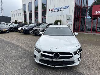 Coche accidentado Mercedes A-klasse 180 B BUSINESS SOLUTIONAMG 2022/1