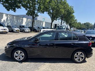 Volkswagen Golf 1.0 TSI Life picture 3