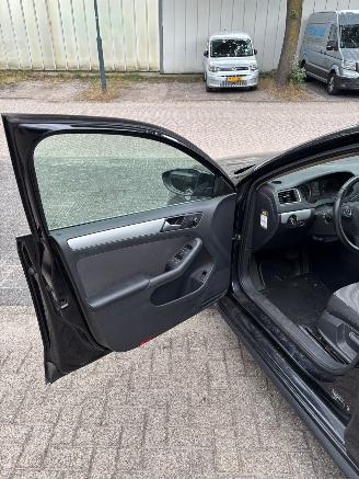 Volkswagen Jetta  picture 10