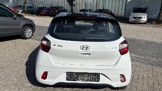Hyundai I-10 1.0i blue comfort smart 5p 49kW picture 5