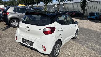 Hyundai I-10 1.0i blue comfort smart 5p 49kW picture 6