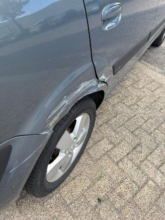 Kia Rio  picture 7