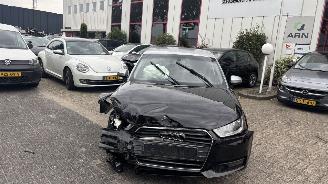 Unfallwagen Audi A1 SPORTBACK 1.6 85KW 2015/1
