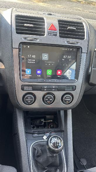 Volkswagen Golf 1.6 FSI COMFORTLINE picture 14