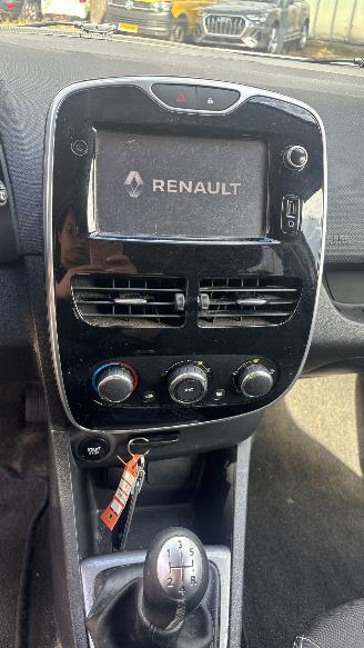 Renault Clio 1.5 DCI LIMITED picture 13