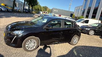 Peugeot 208 PureTech 75 Active picture 3