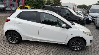 Mazda 2 1.3 SILVER EDITION picture 7