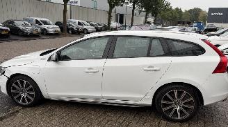 Volvo V-60 TWIN ENGINE 2.4 D5 R-DESIGN picture 3