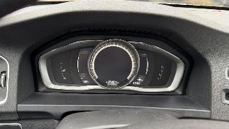 Volvo V-60 TWIN ENGINE 2.4 D5 R-DESIGN picture 14