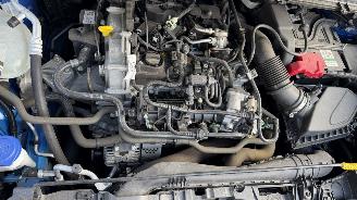 Ford Puma 1.0 ECOBOOST HYBRID TITANIUM picture 15