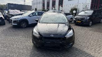 Voiture accidenté Ford Focus 1.0 TITANIUM 2016/3