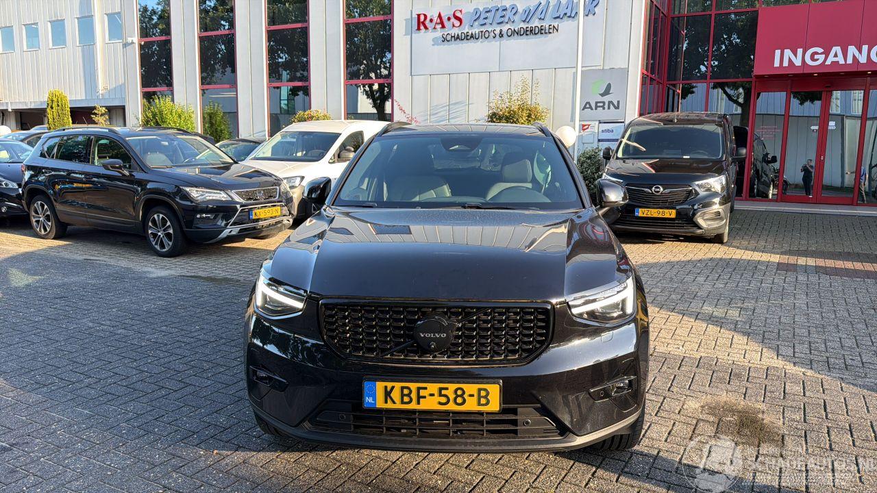 Volvo XC40 2.0 B3 BUSINESS EDT