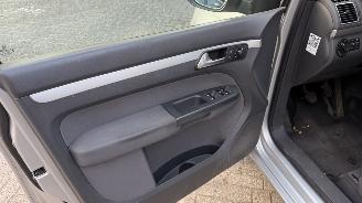 Volkswagen Touran 1.2 TSI MOTOR LOOPT OP 3 CILINDERS picture 14