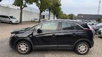 Opel Crossland X 1.2 T INNOVATION picture 3