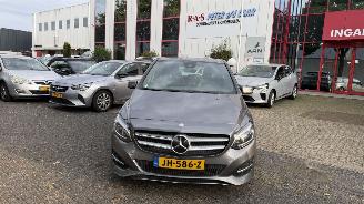 Damaged car Mercedes B-klasse B200 D PRESTIGE 2015/1