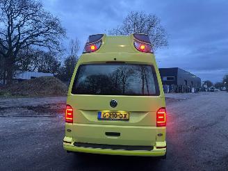 Volkswagen Transporter T6 AMBULANCE GEEN SCHADE picture 5