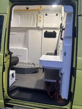 Volkswagen Transporter T6 AMBULANCE GEEN SCHADE picture 10