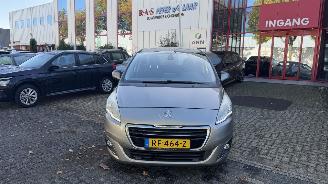 Voiture accidenté Peugeot 5008  2016/2